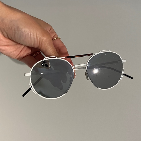 DIOR WHITE AVIATOR SUNGLASSES - Picture 1 of 5